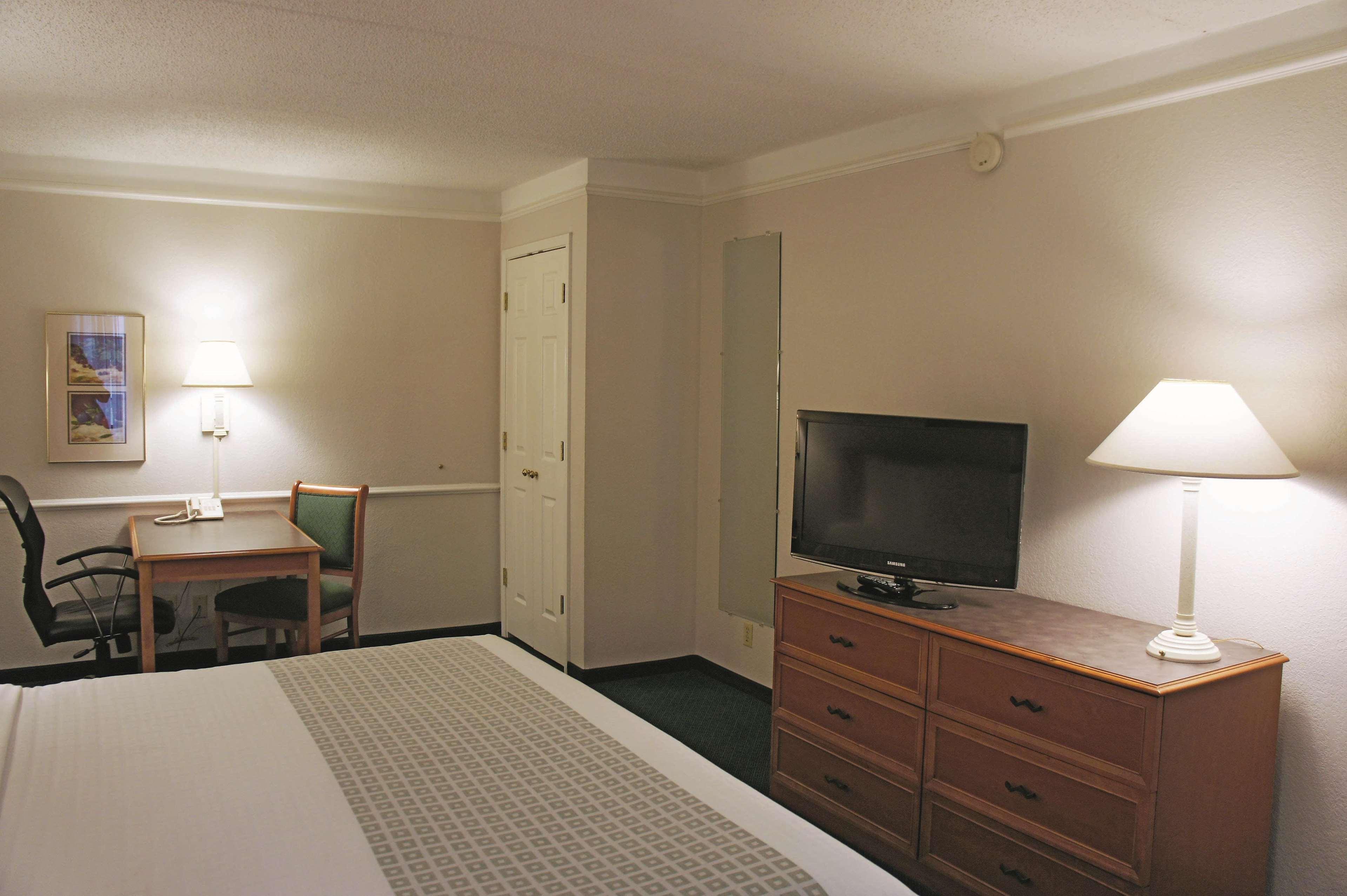 La Quinta Inn By Wyndham Farmington Eksteriør billede