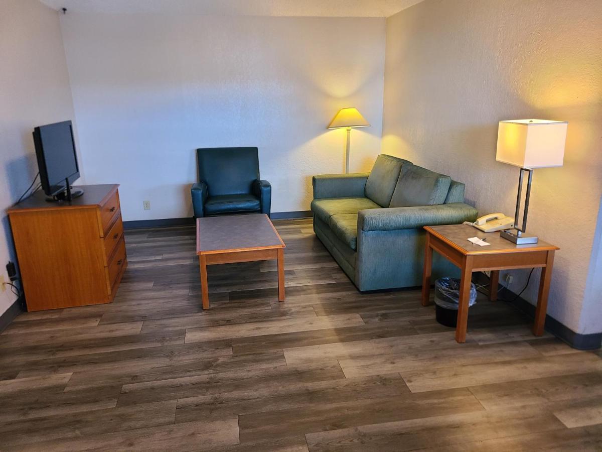 La Quinta Inn By Wyndham Farmington Eksteriør billede